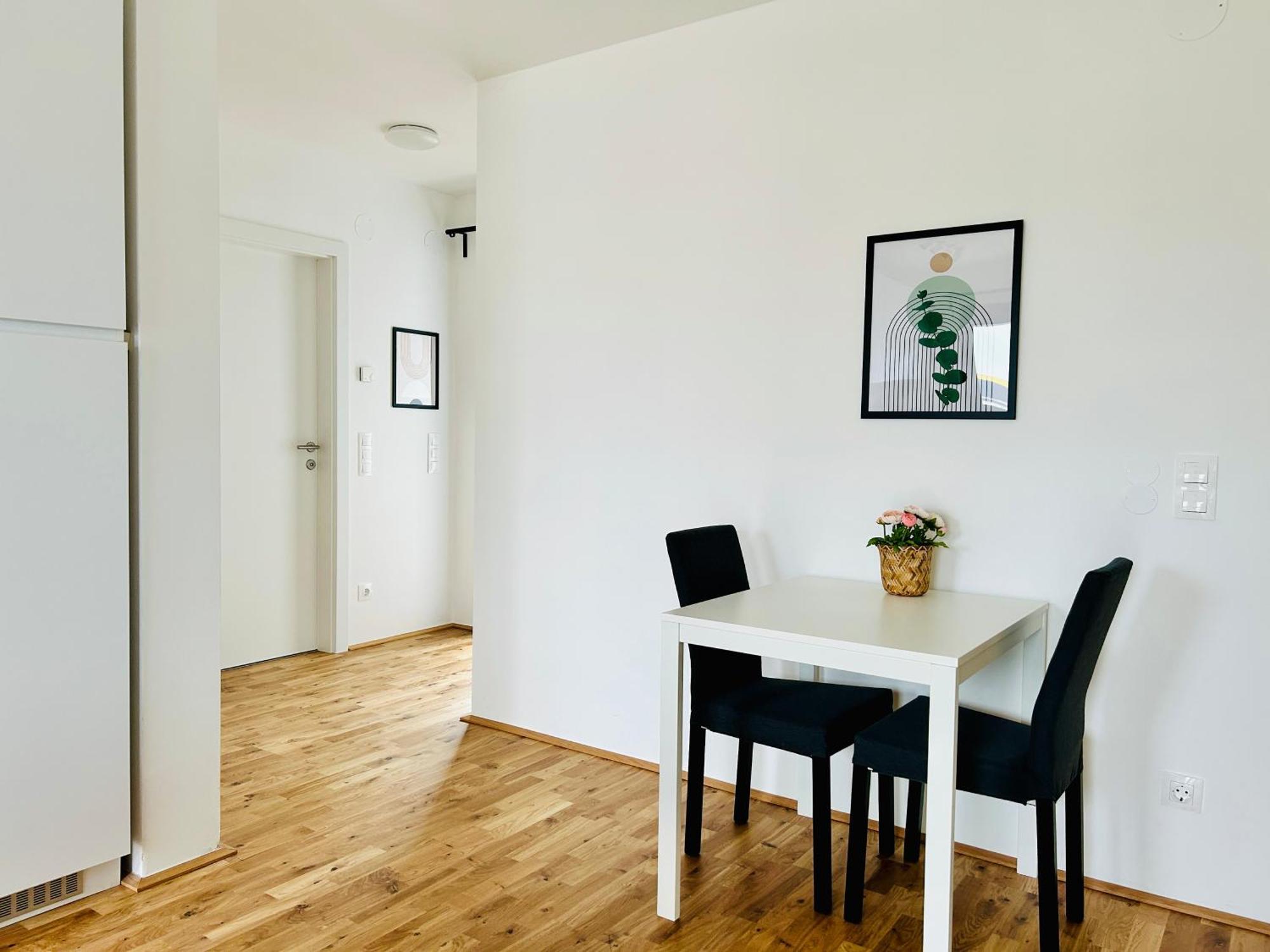 Modern With Balcony & Free Parking - Nearby Metro Appartamento *