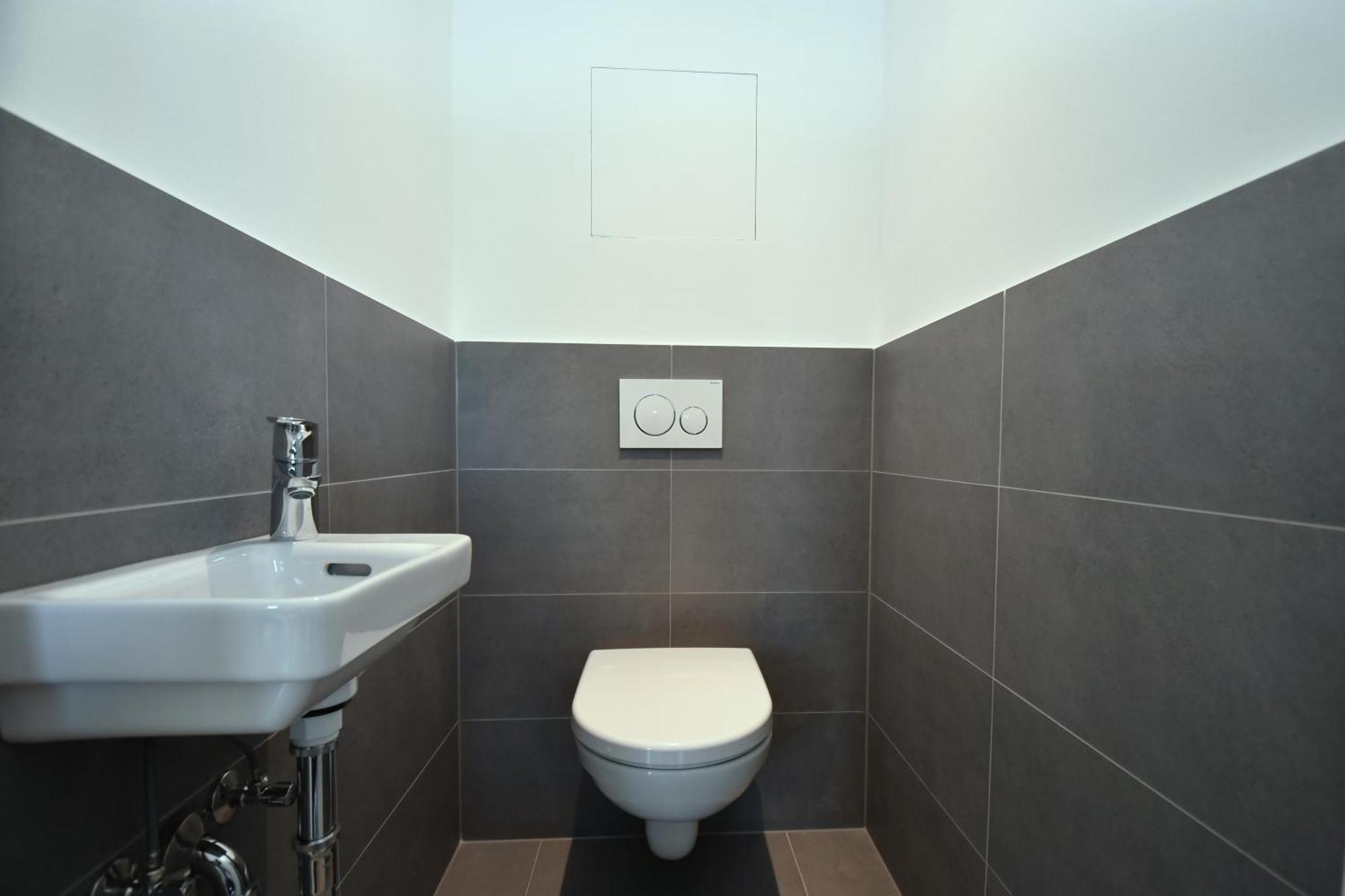 Appartamento Modern With Balcony & Free Parking - Nearby Metro