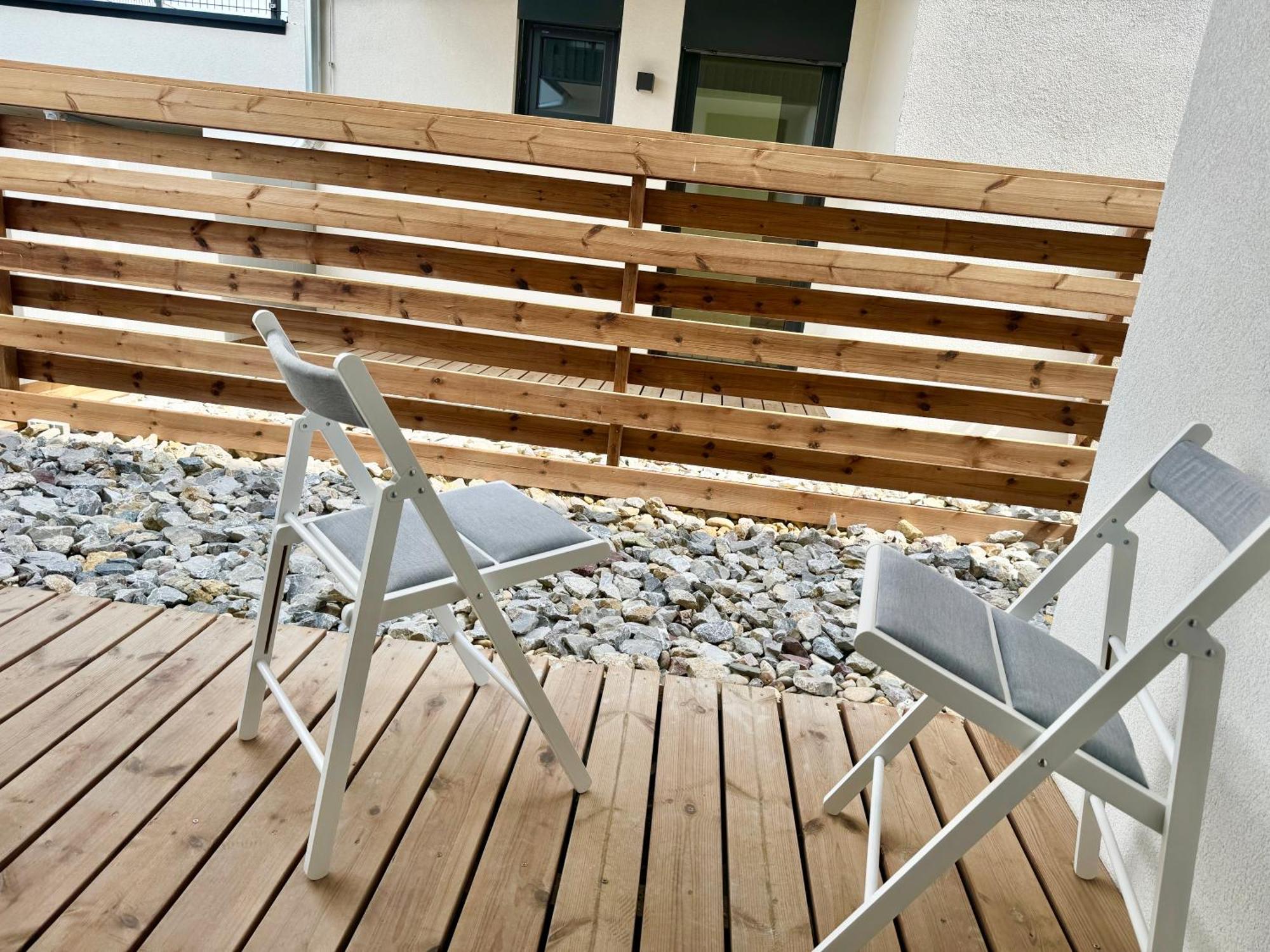 Appartamento Modern With Balcony & Free Parking - Nearby Metro
